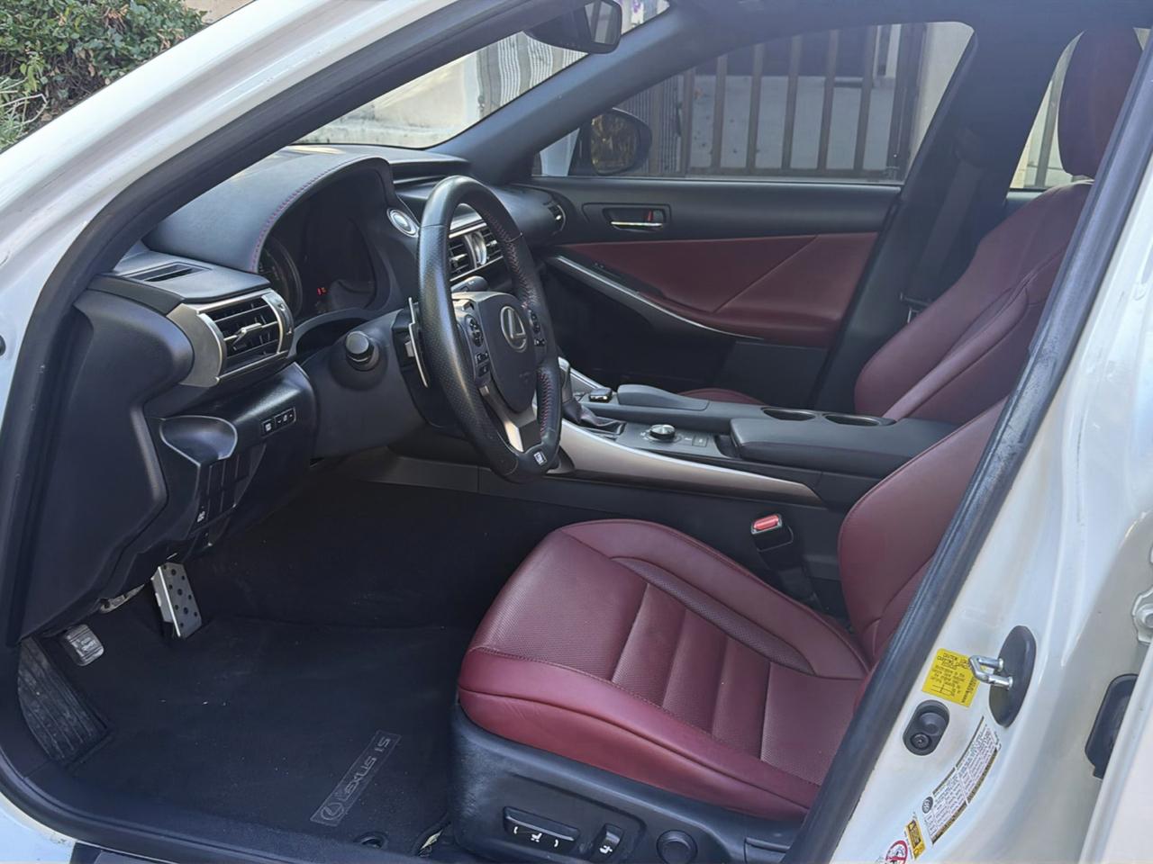 Lexus IS 250 4dr Sport Sdn RWD 2015