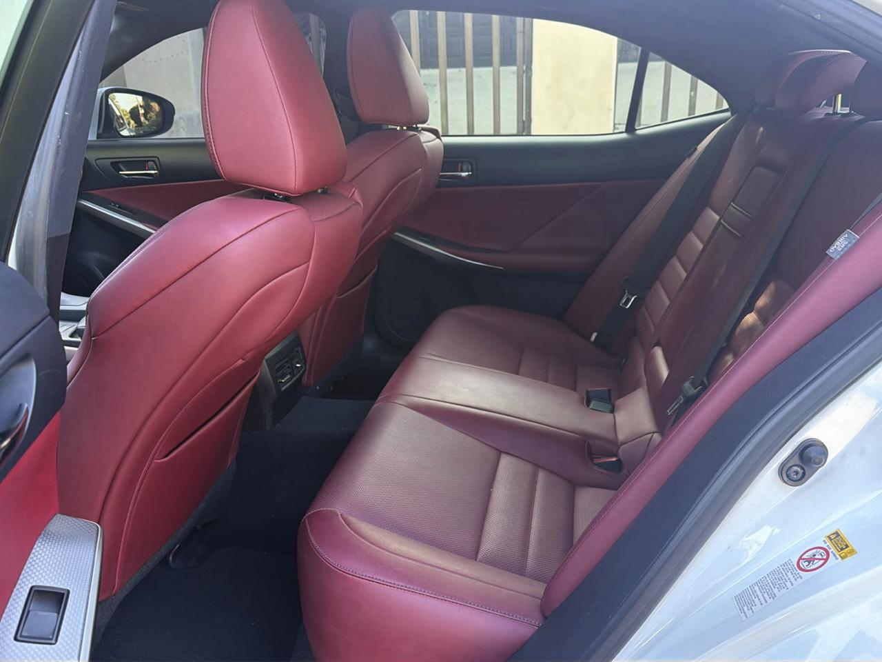 Lexus IS 250 4dr Sport Sdn RWD 2015