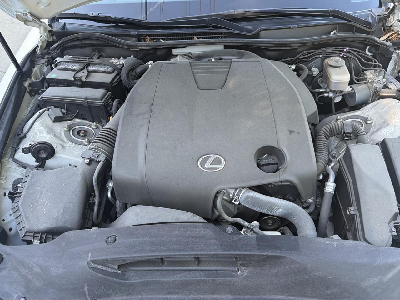 Lexus IS 250 4dr Sport Sdn RWD 2015