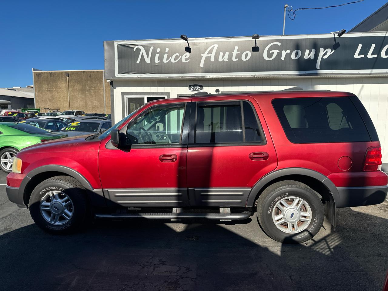 Ford Expedition XLT 4.6L 4WD 2004
