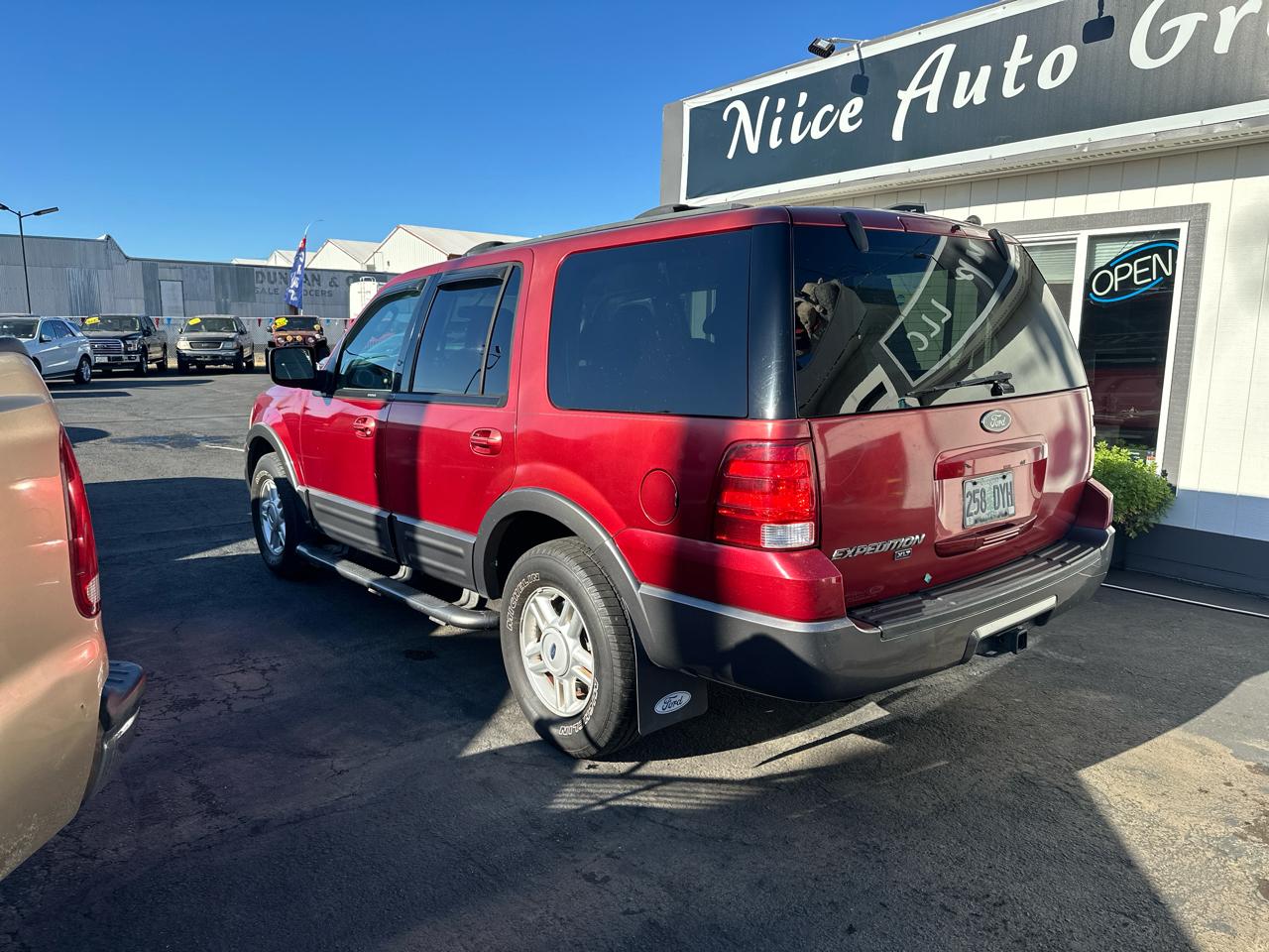 Ford Expedition XLT 4.6L 4WD 2004