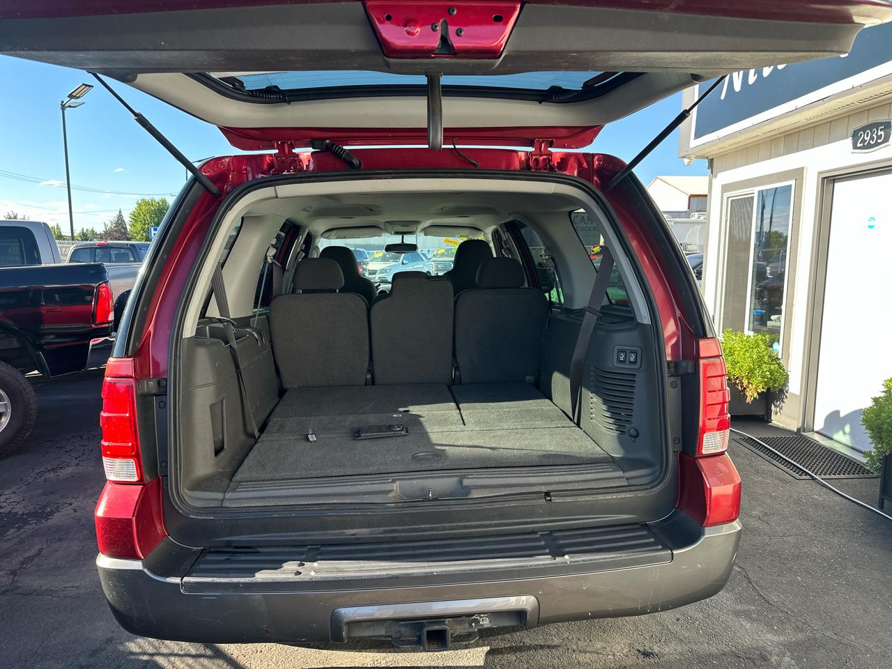 Ford Expedition XLT 4.6L 4WD 2004