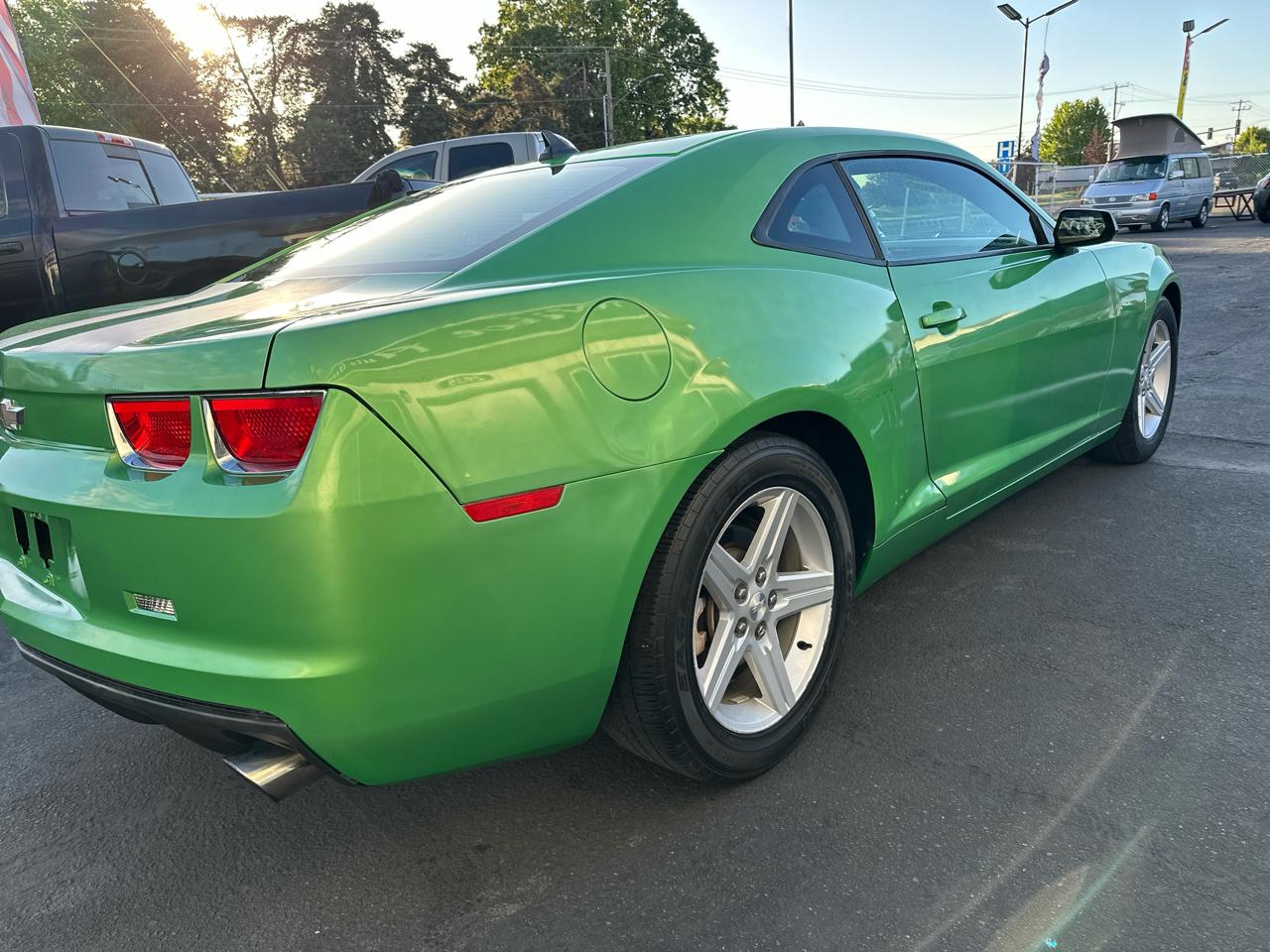 Chevrolet Camaro LT1 Coupe 2011