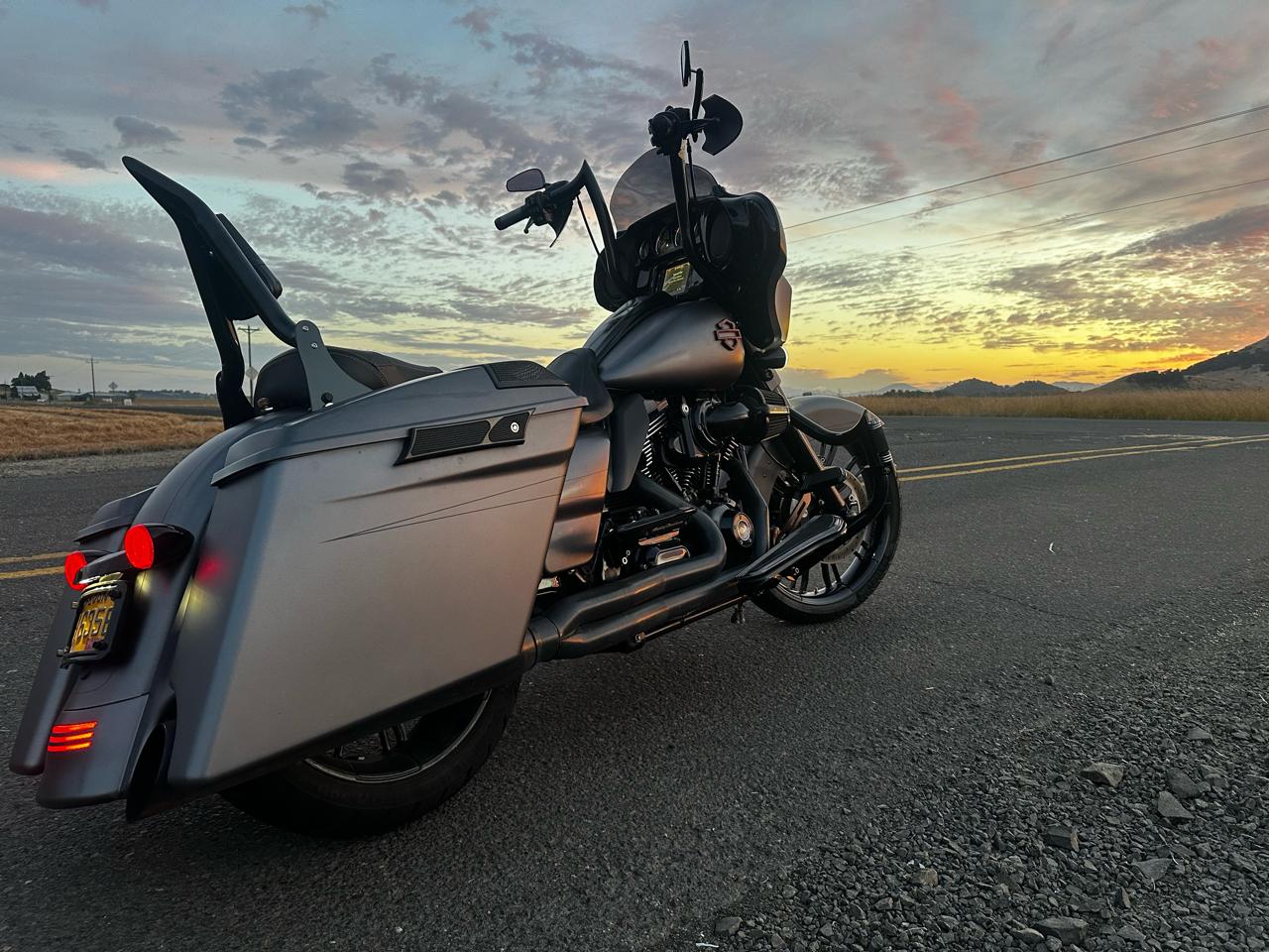 2016 Harley-Davidson FLHXS 