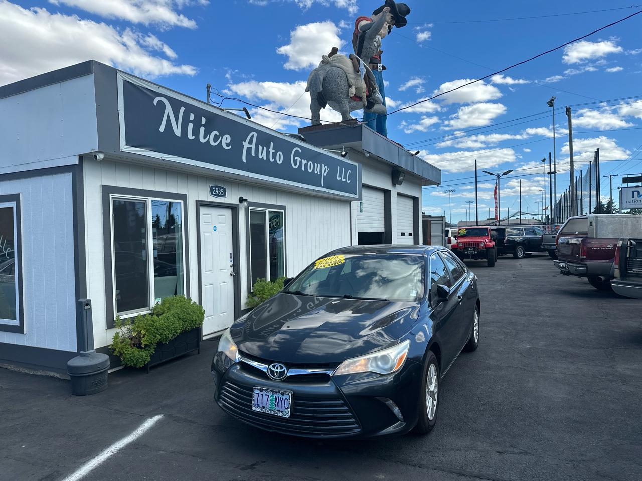 Toyota Camry LE 2016