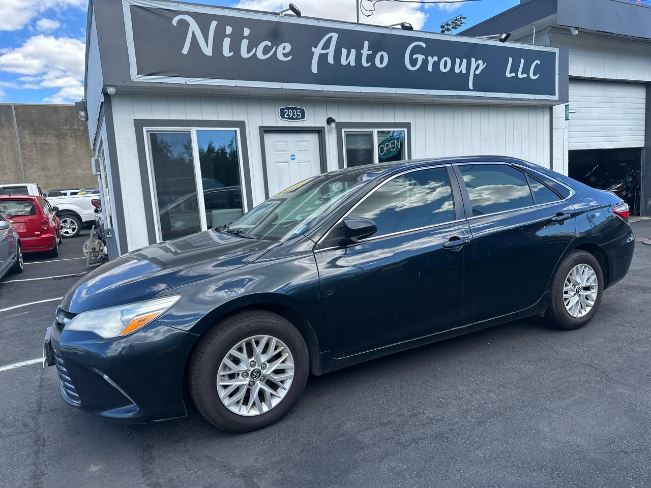 Toyota Camry LE 2016