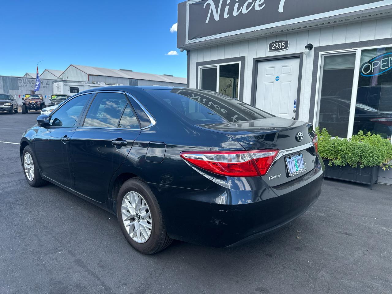Toyota Camry LE 2016