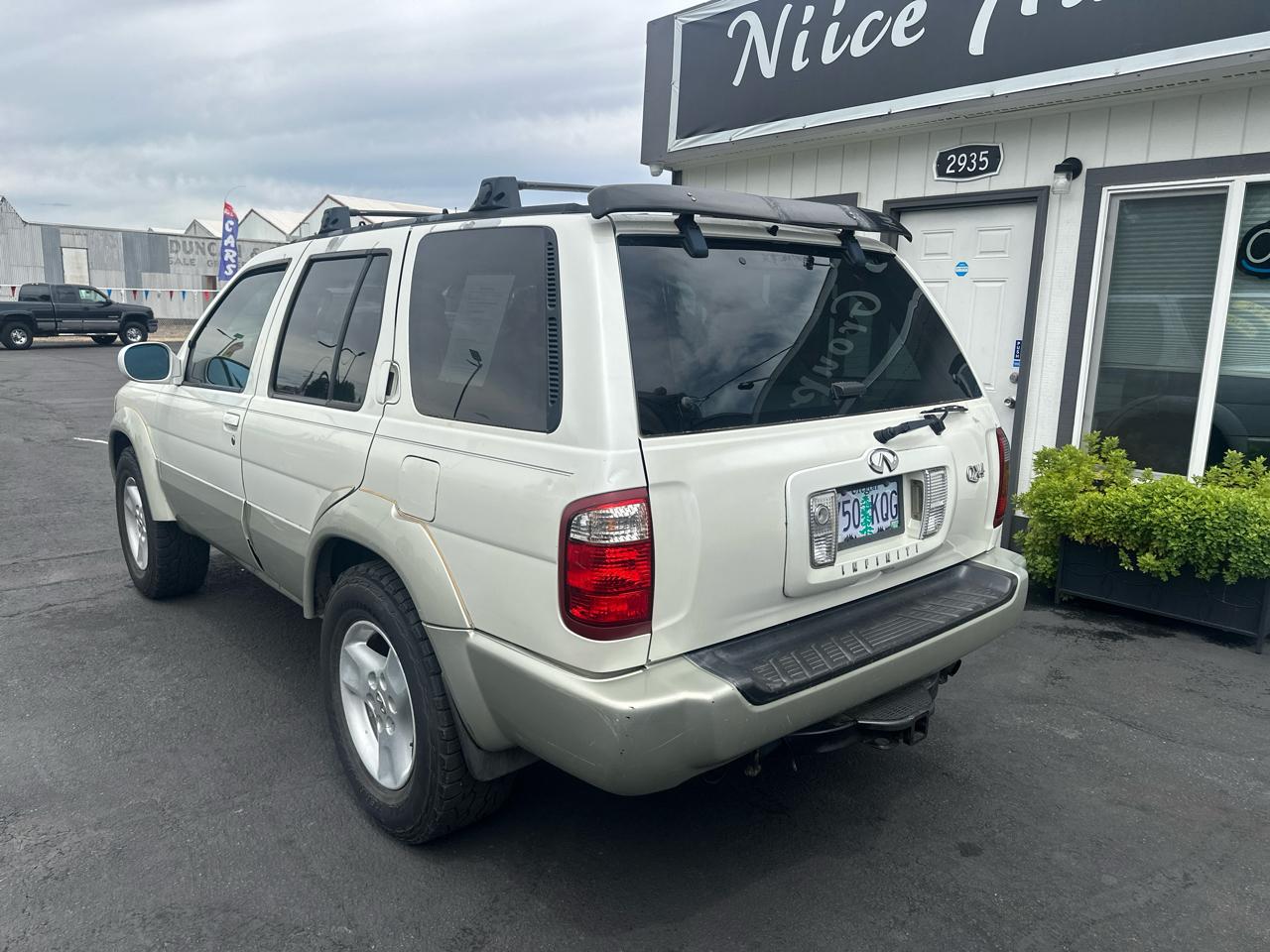 Infiniti QX4 4WD 2003