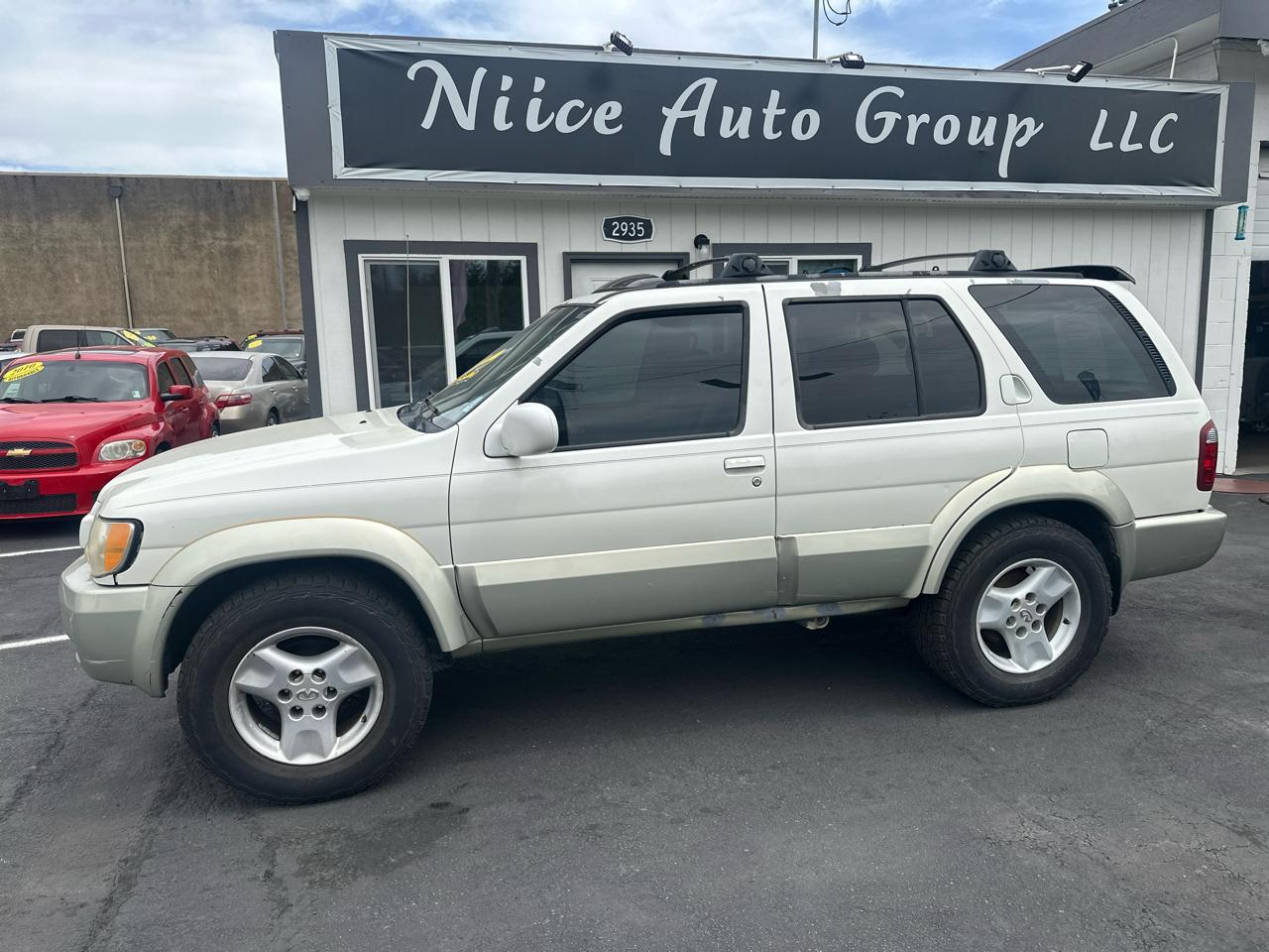 Infiniti QX4 4WD 2003