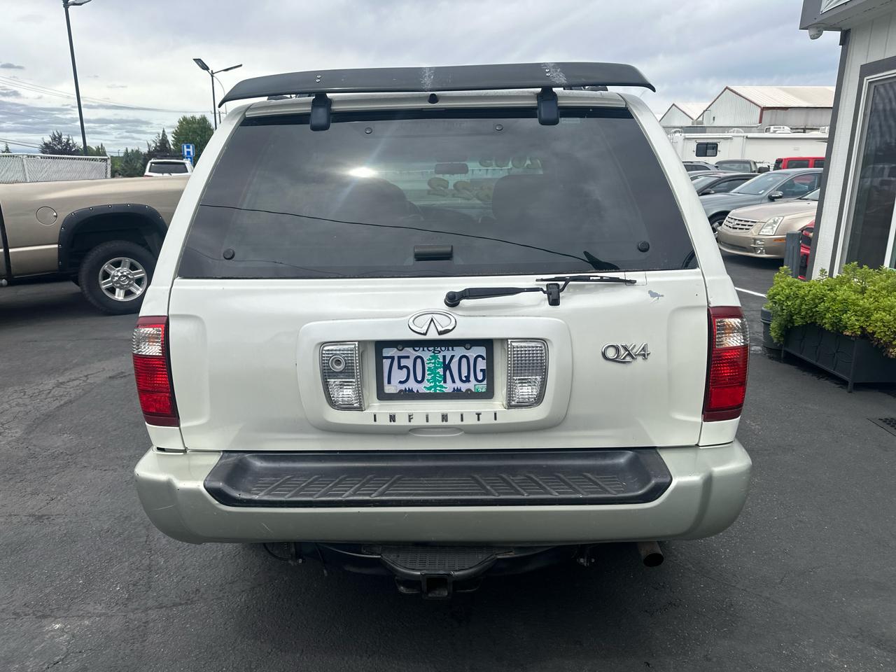 Infiniti QX4 4WD 2003