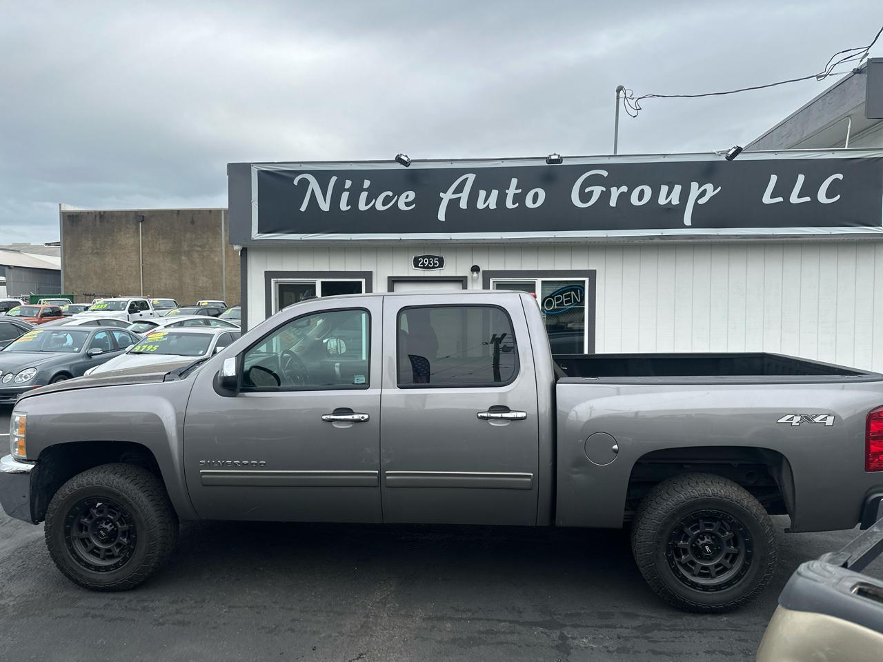 Chevrolet Silverado 1500 LT Crew Cab 4WD 2013
