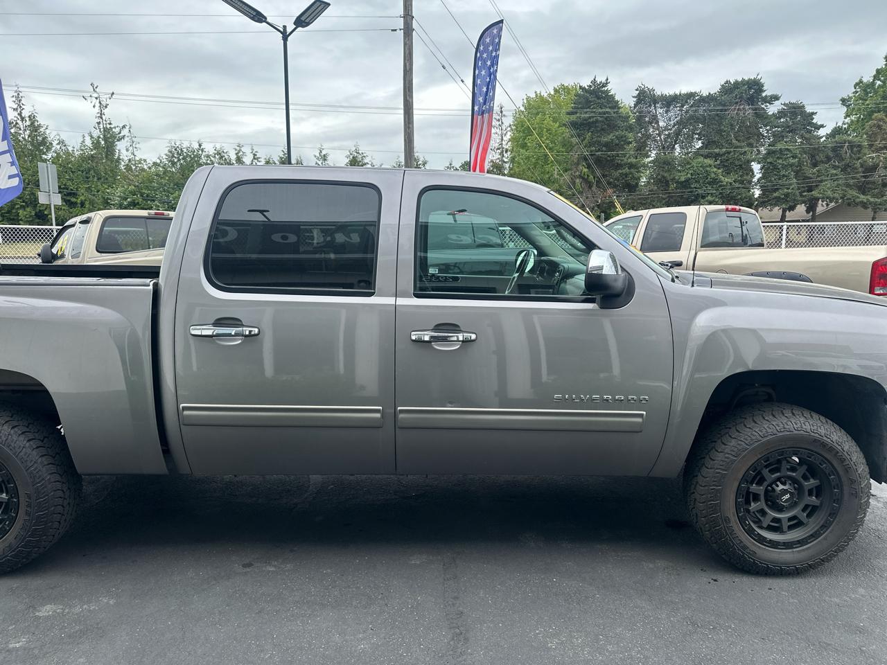 Chevrolet Silverado 1500 LT Crew Cab 4WD 2013