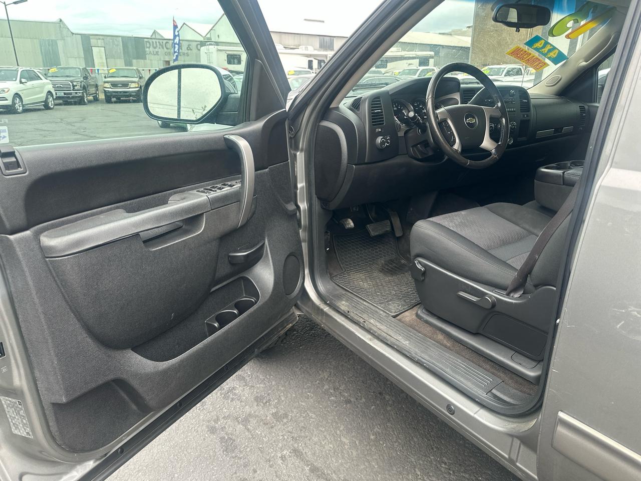 Chevrolet Silverado 1500 LT Crew Cab 4WD 2013