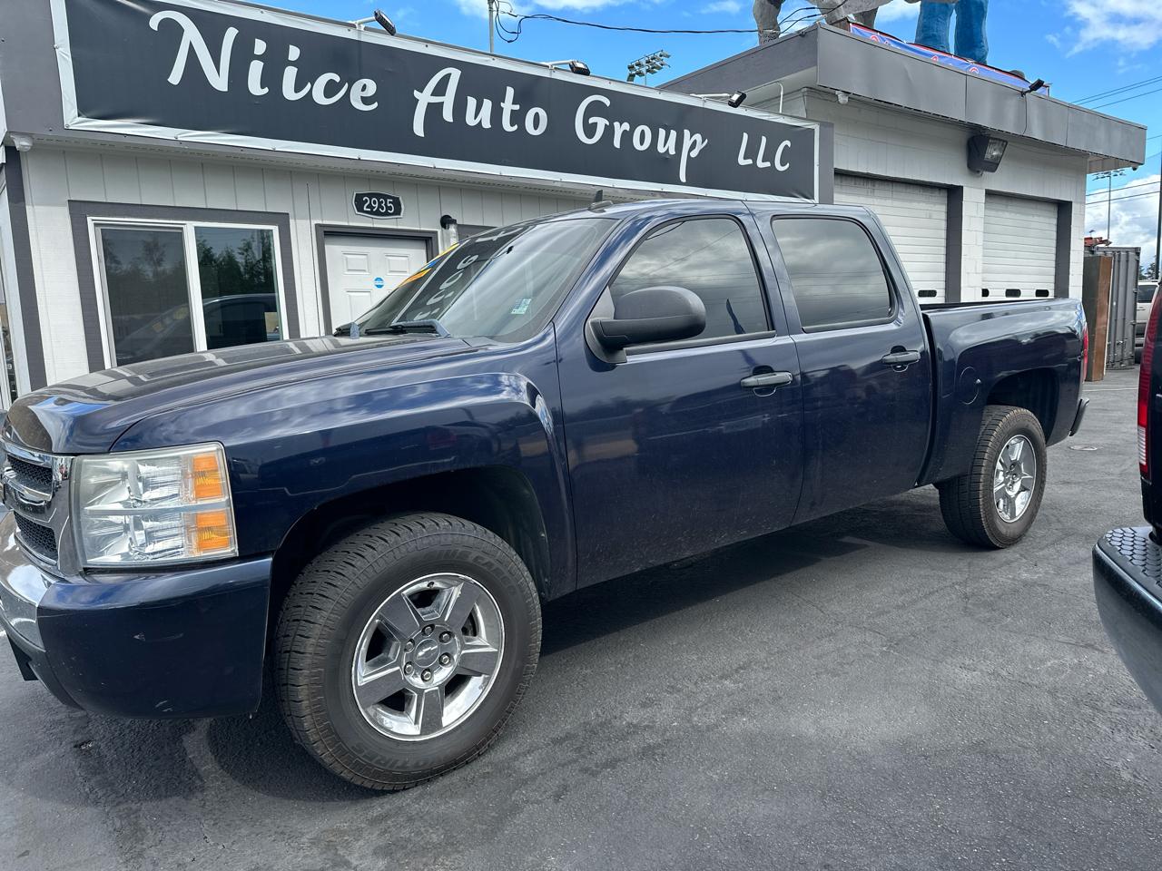 Chevrolet Silverado Hybrid 1HY Crew Cab 4WD 2011