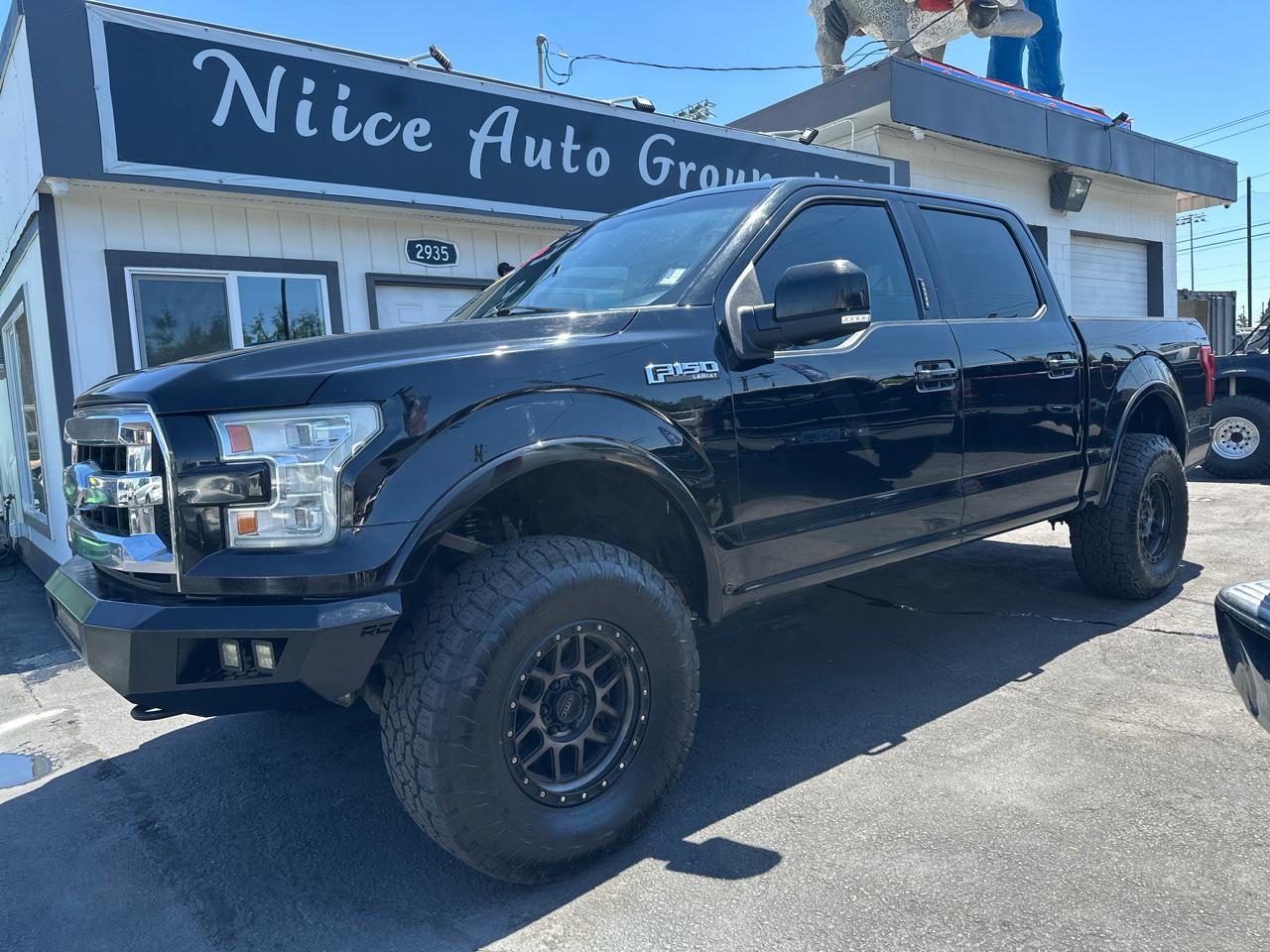 Ford F-150 4WD SuperCrew 150" Lariat 2016