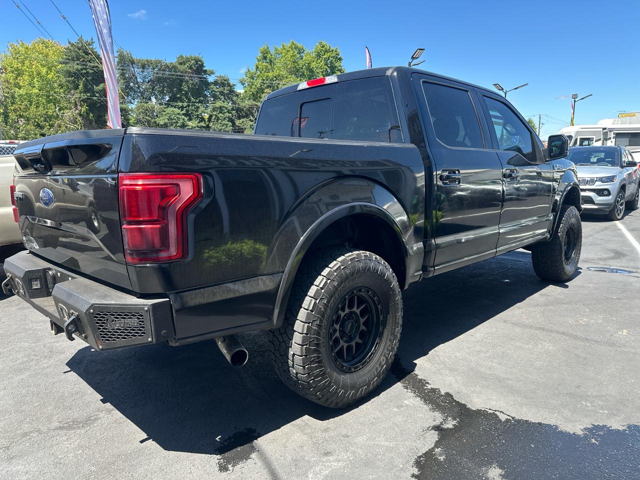 Ford F-150 4WD SuperCrew 150" Lariat 2016