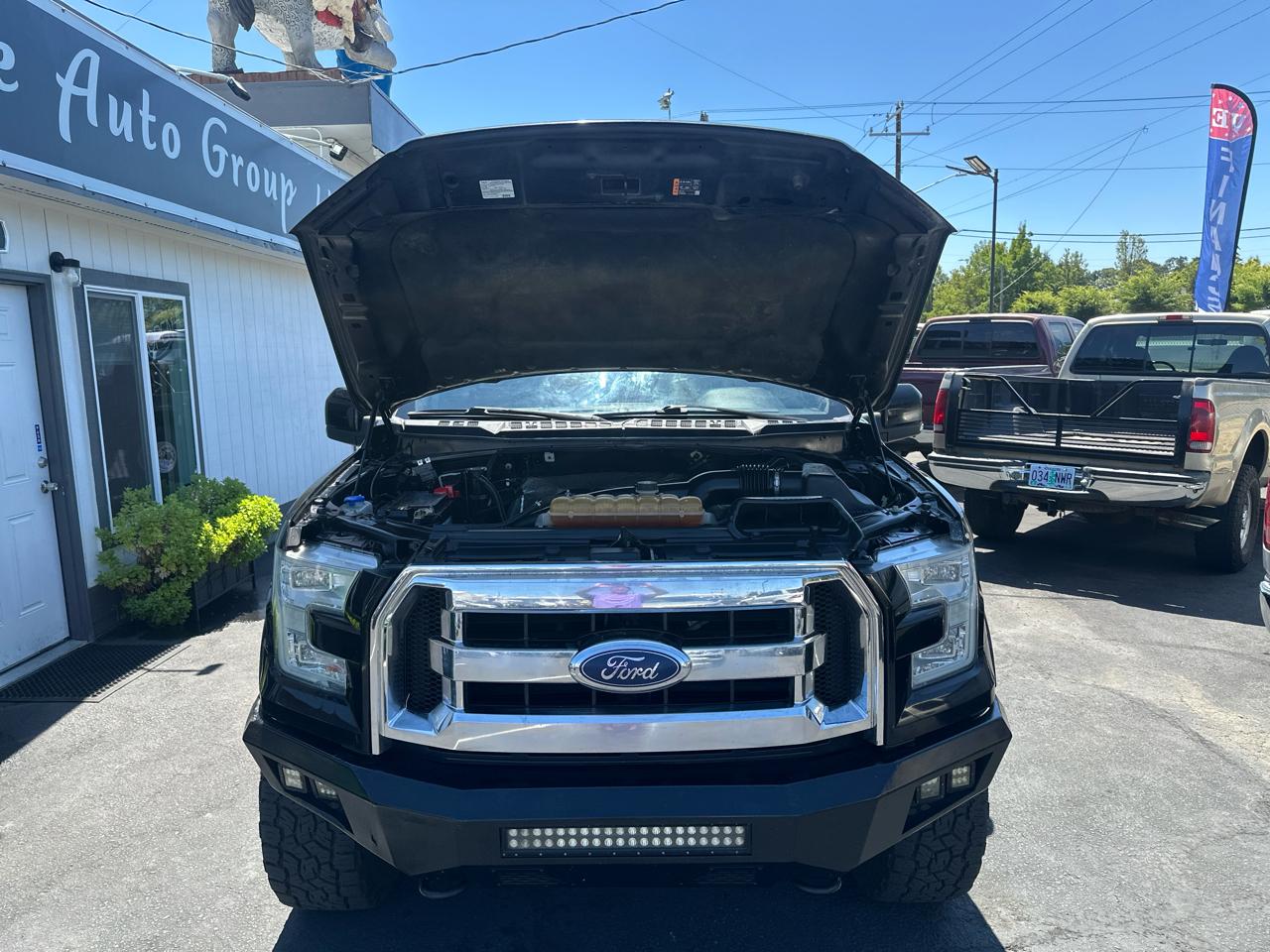 Ford F-150 4WD SuperCrew 150" Lariat 2016