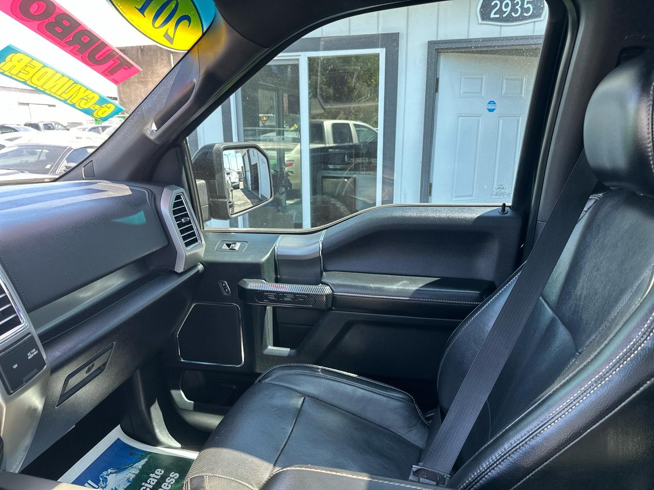 Ford F-150 4WD SuperCrew 150" Lariat 2016