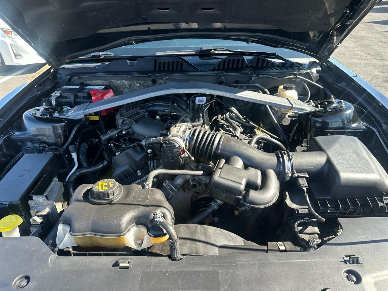 Ford Mustang V6 Convertible 2012