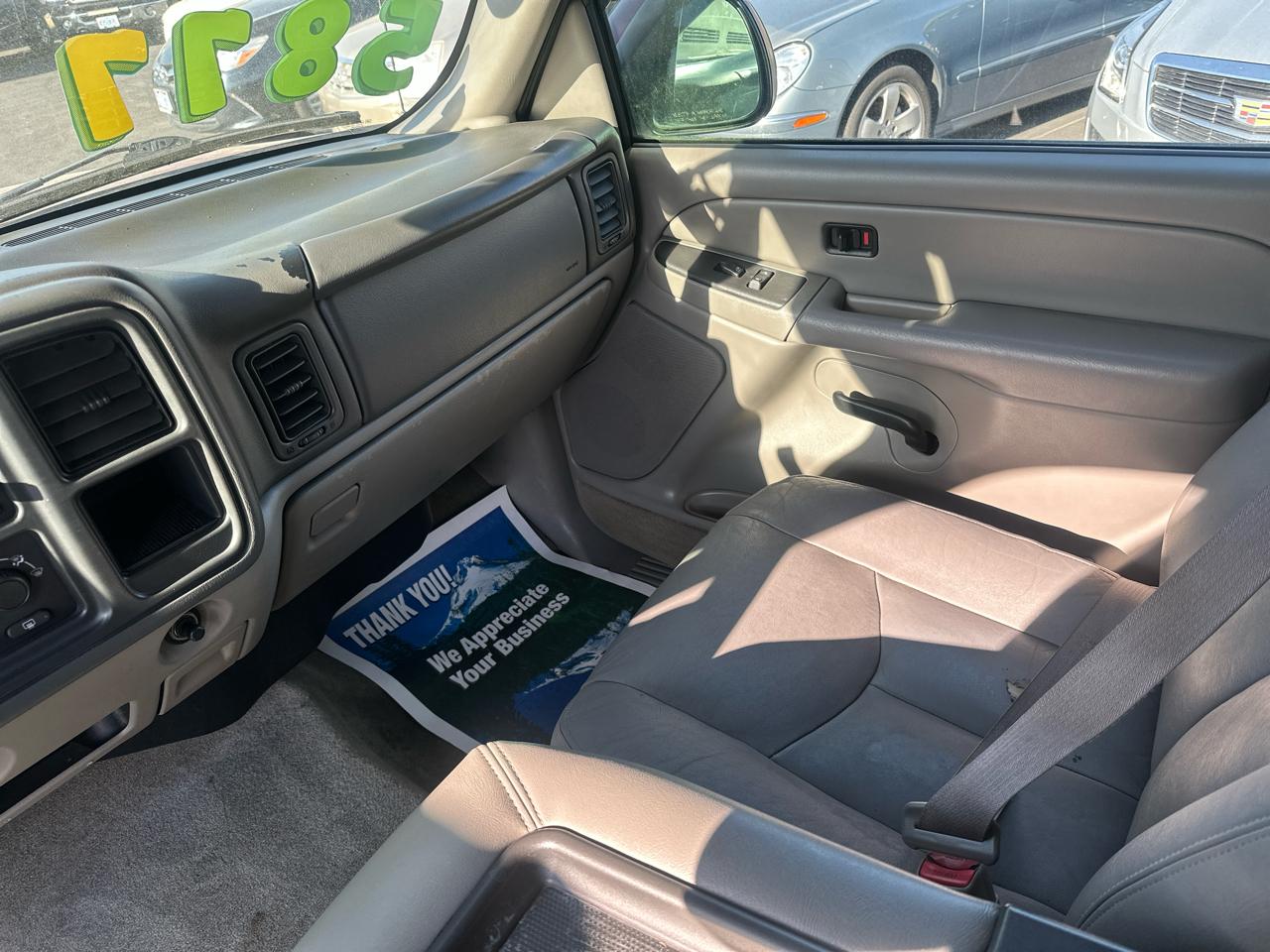 Chevrolet Tahoe 4WD 2004