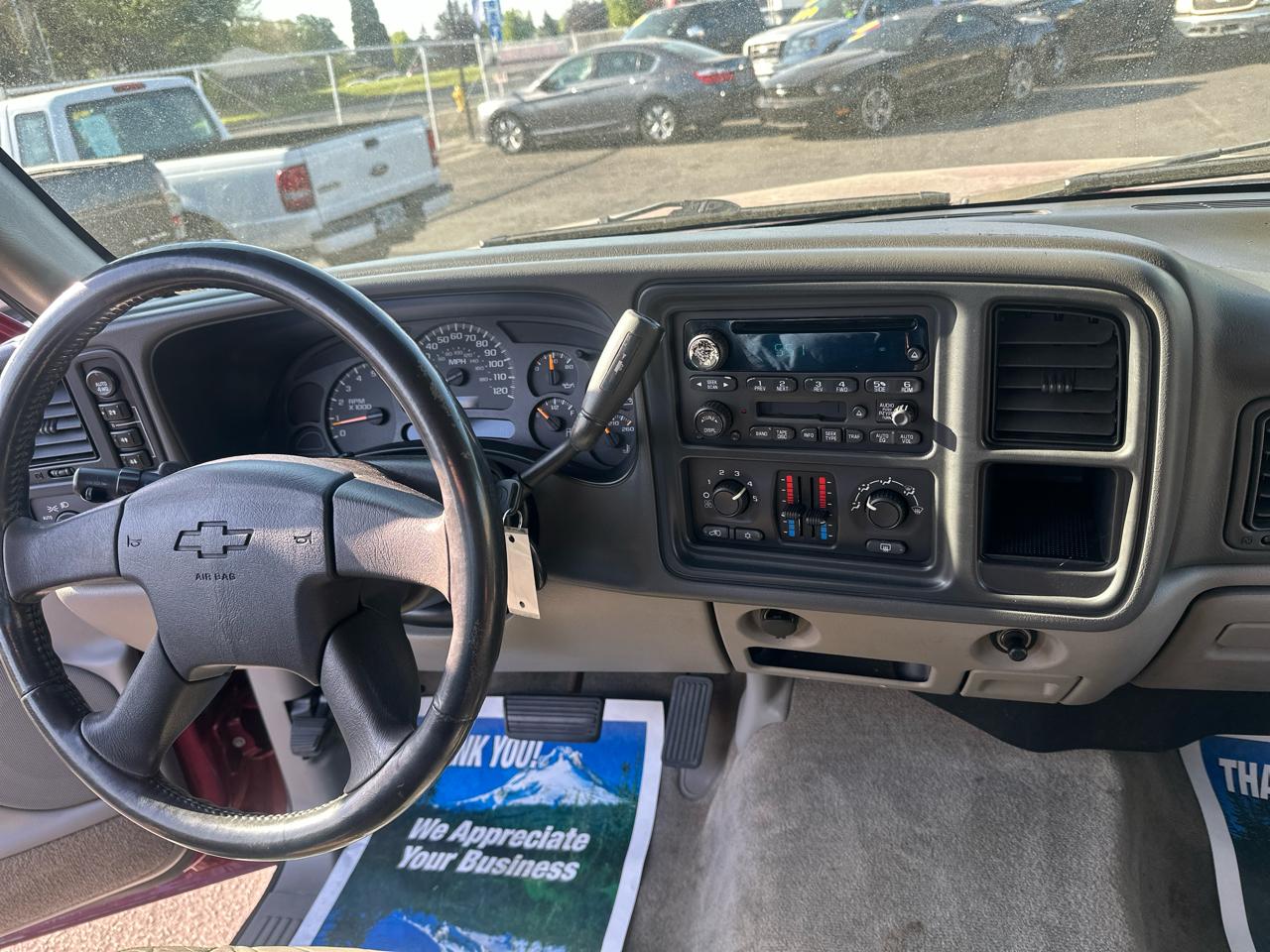 Chevrolet Tahoe 4WD 2004