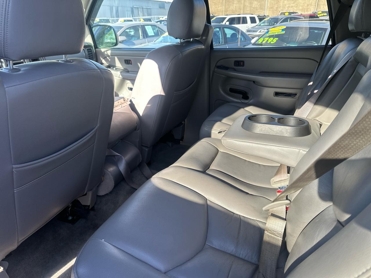 Chevrolet Tahoe 4WD 2004