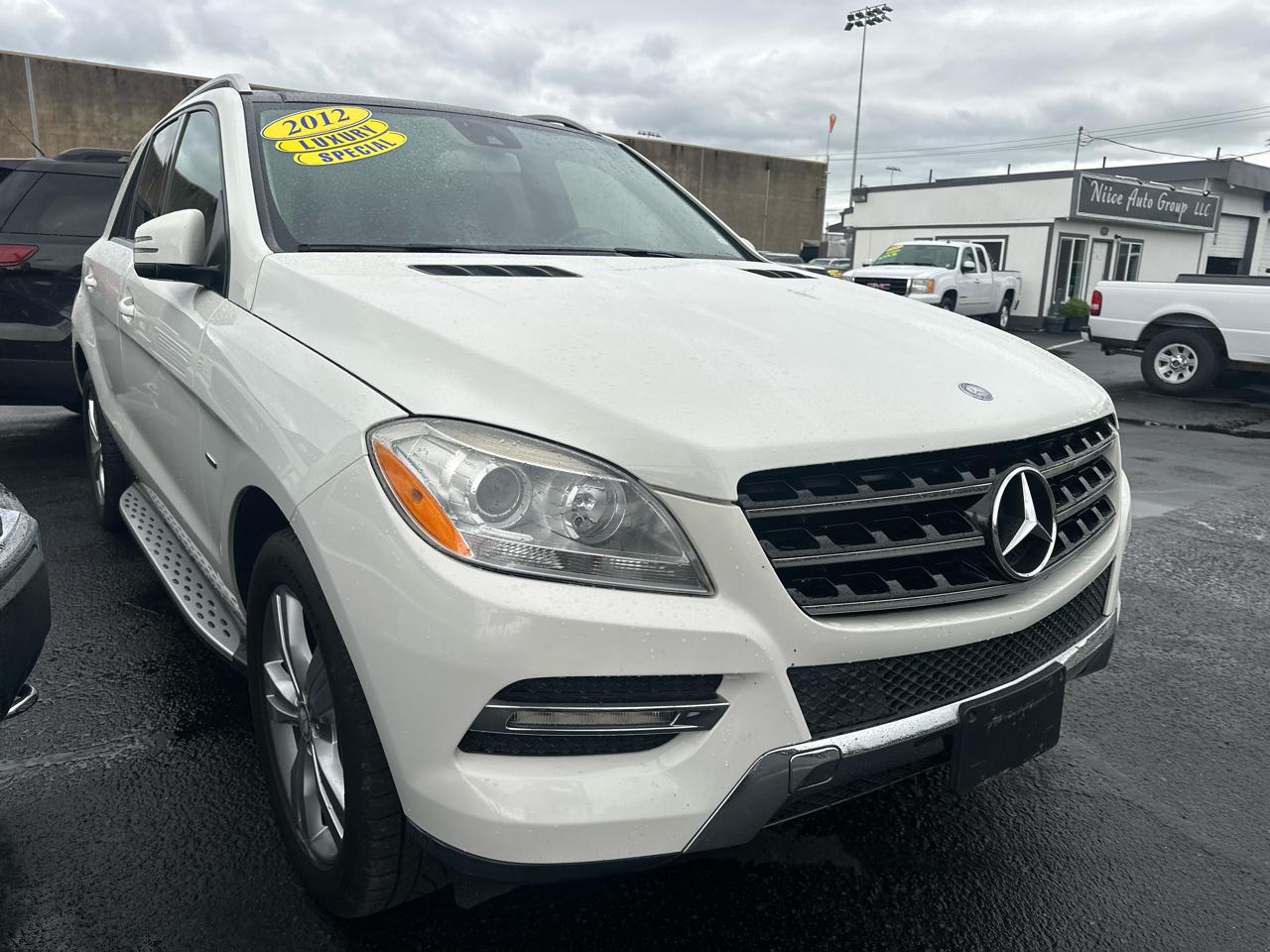 Mercedes-Benz M-Class ML350 4MATIC 2012