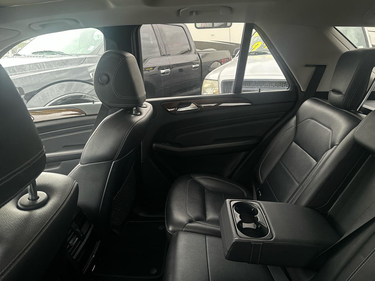 Mercedes-Benz M-Class ML350 4MATIC 2012