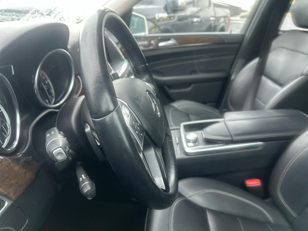 Mercedes-Benz M-Class ML350 4MATIC 2012