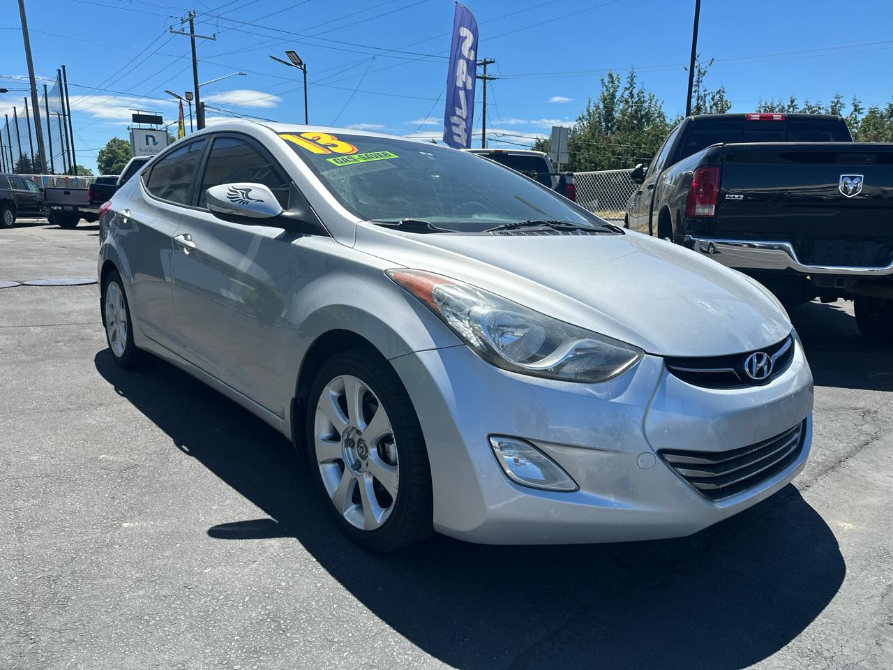 Hyundai Elantra GLS M/T 2013