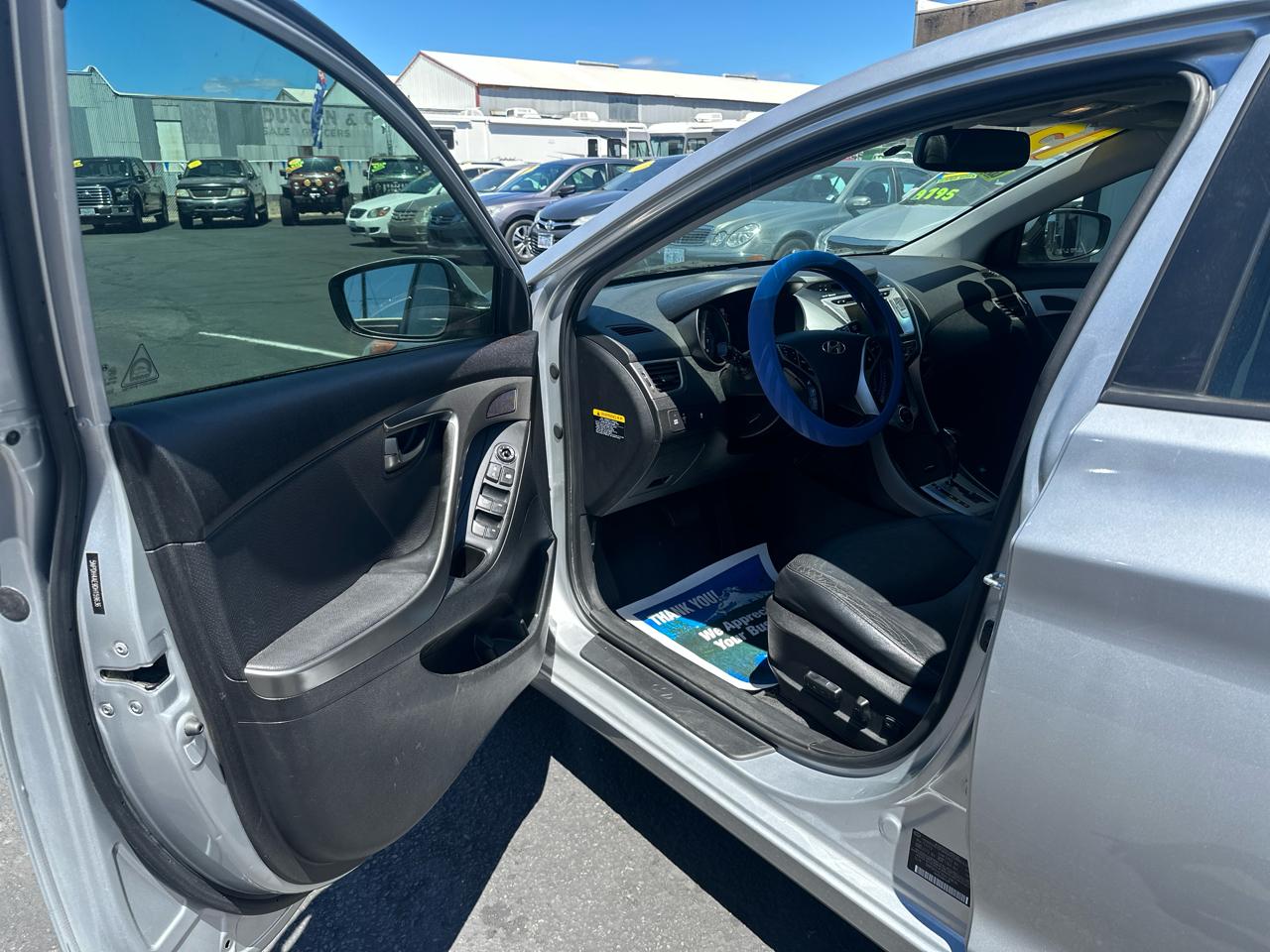 Hyundai Elantra GLS M/T 2013