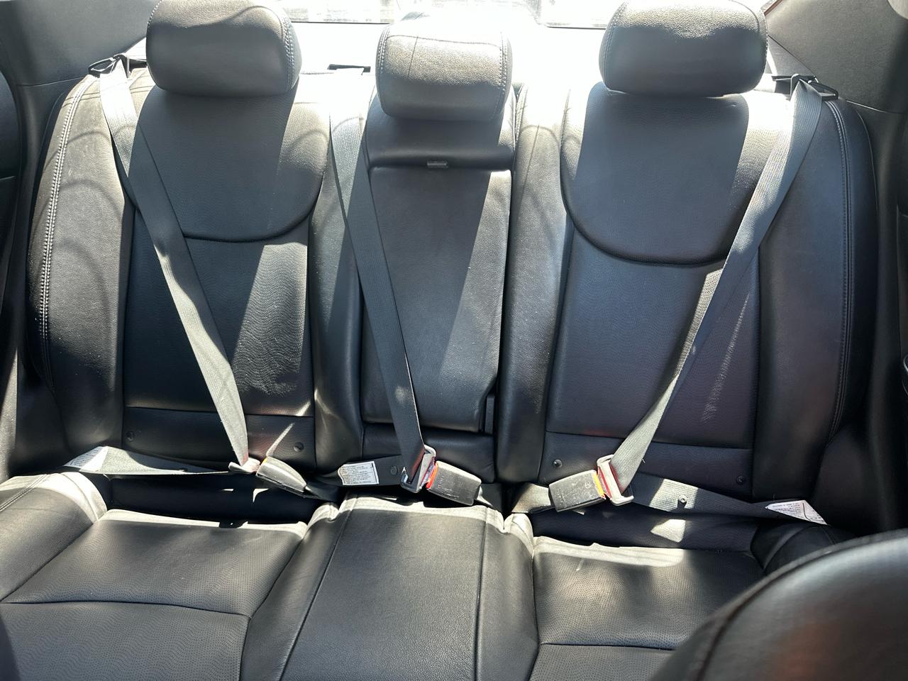 Hyundai Elantra GLS M/T 2013