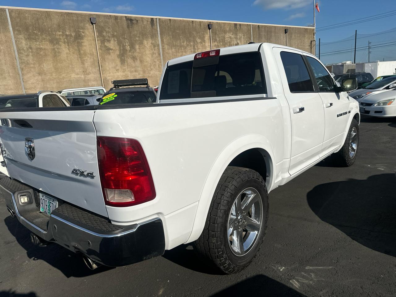 RAM 1500 ST Crew Cab 4WD 2011