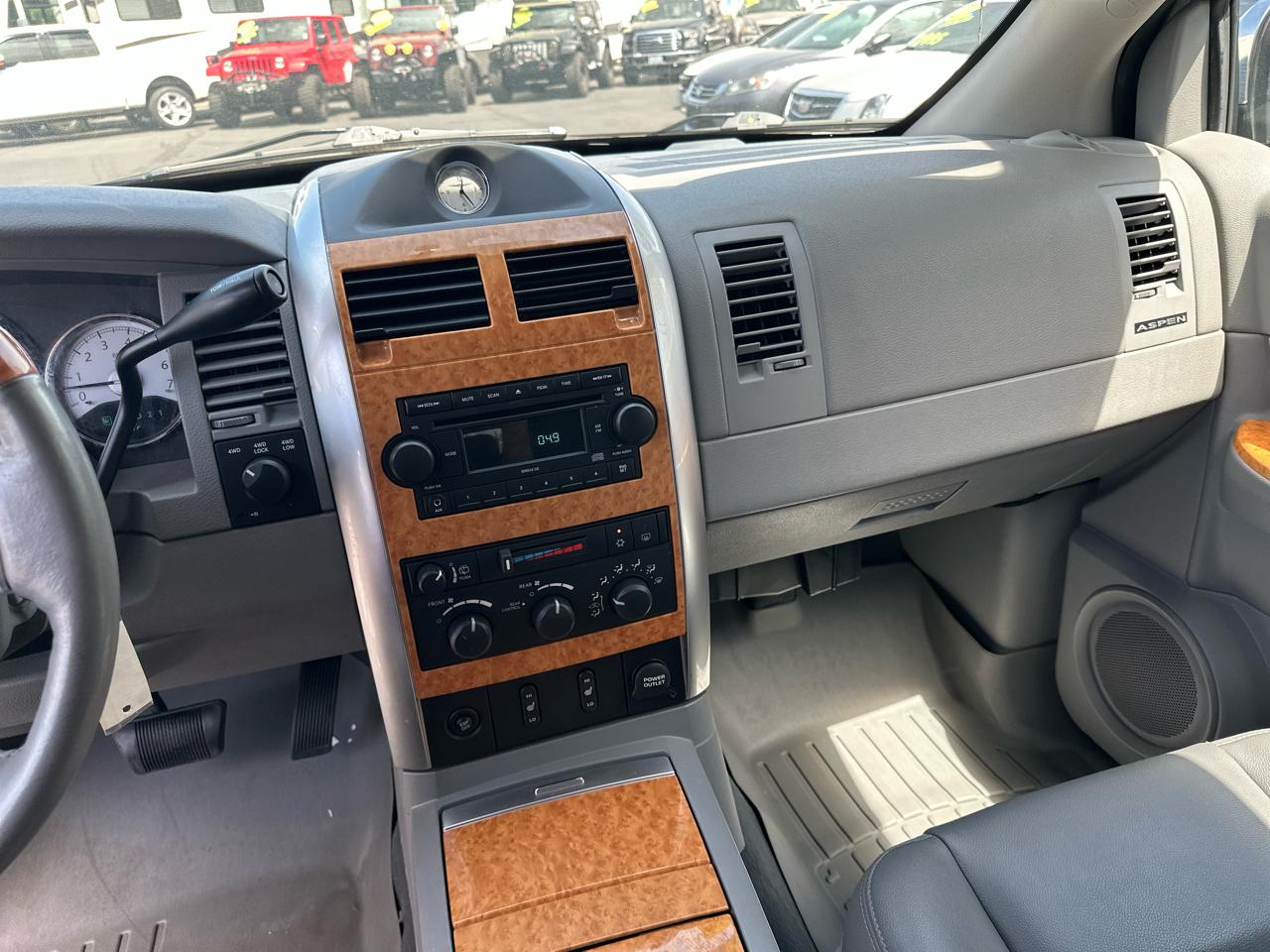 2007 Chrysler Aspen Limited - Photo 16