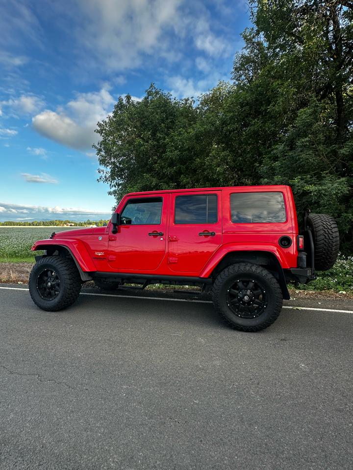 Jeep Wrangler Unlimited Sahara 4WD 2014