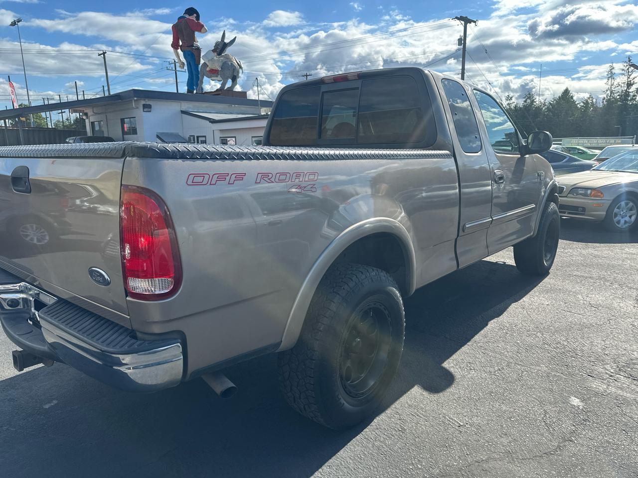 Ford F-150 XLT SuperCab Long Bed 4WD 2001
