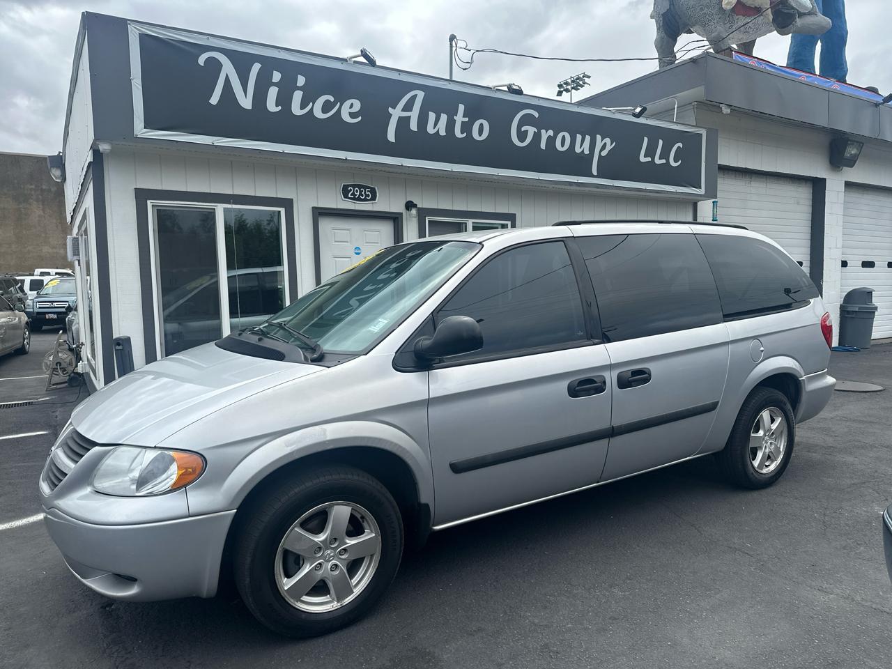 Dodge Grand Caravan SE 2006