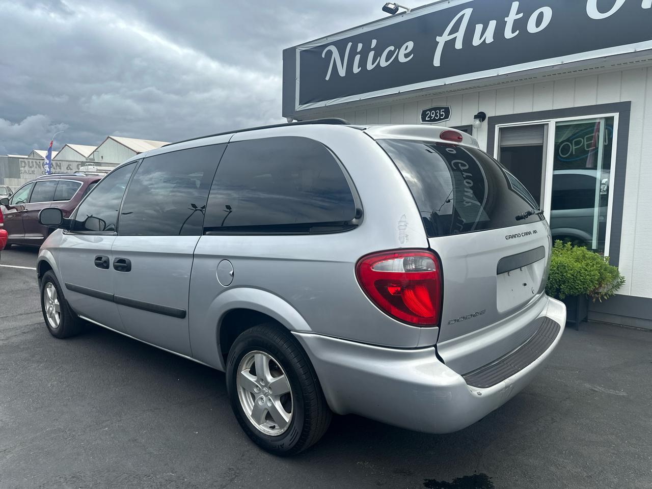 Dodge Grand Caravan SE 2006