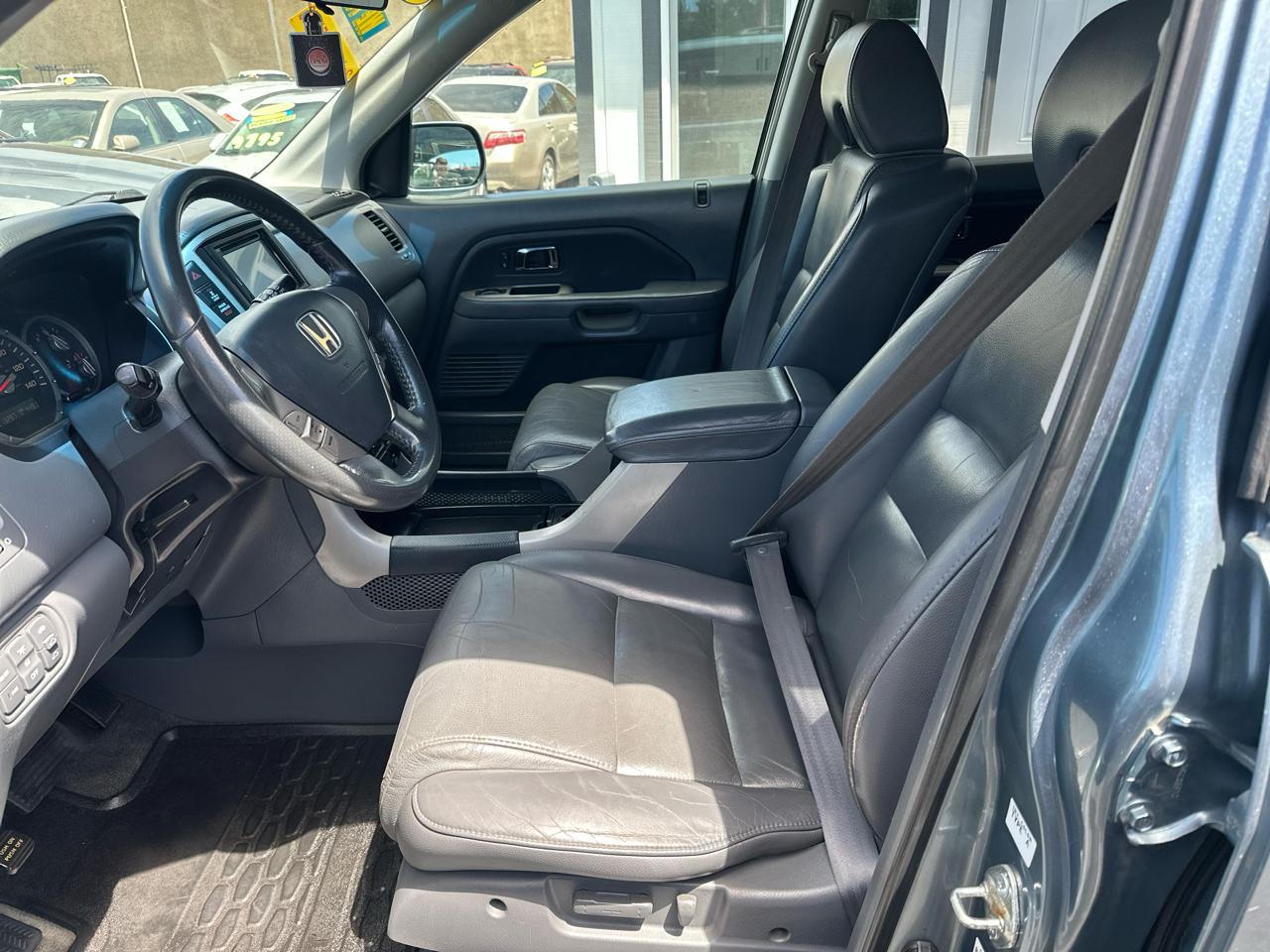 Honda Pilot EX 4WD w/ Leather and DVD 2006