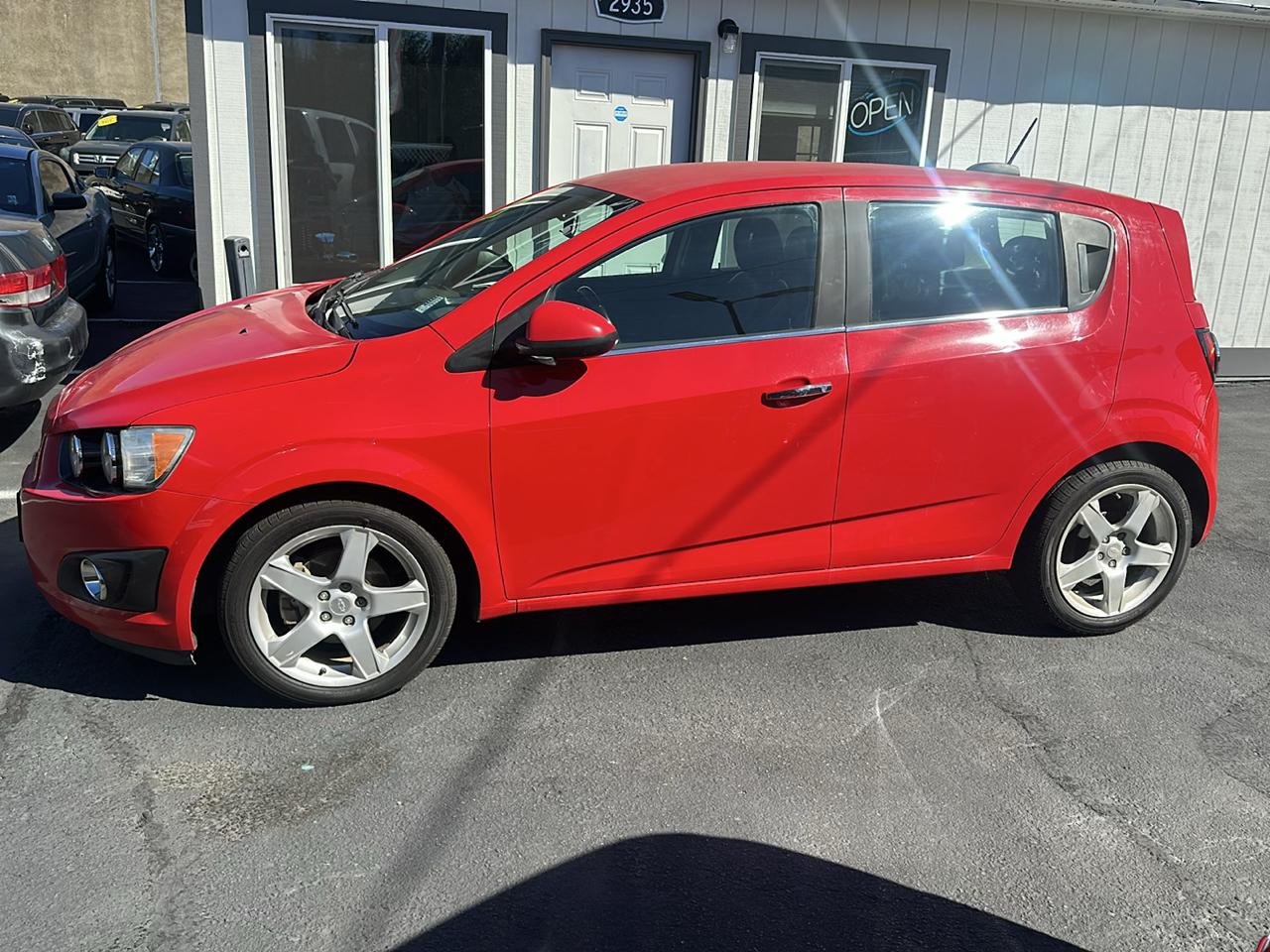 Chevrolet Sonic LTZ Auto 5-Door 2015