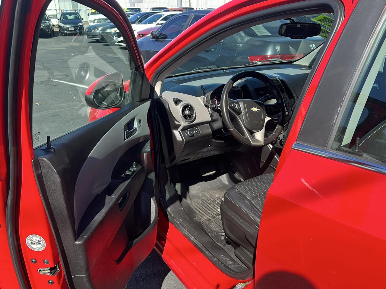 Chevrolet Sonic LTZ Auto 5-Door 2015