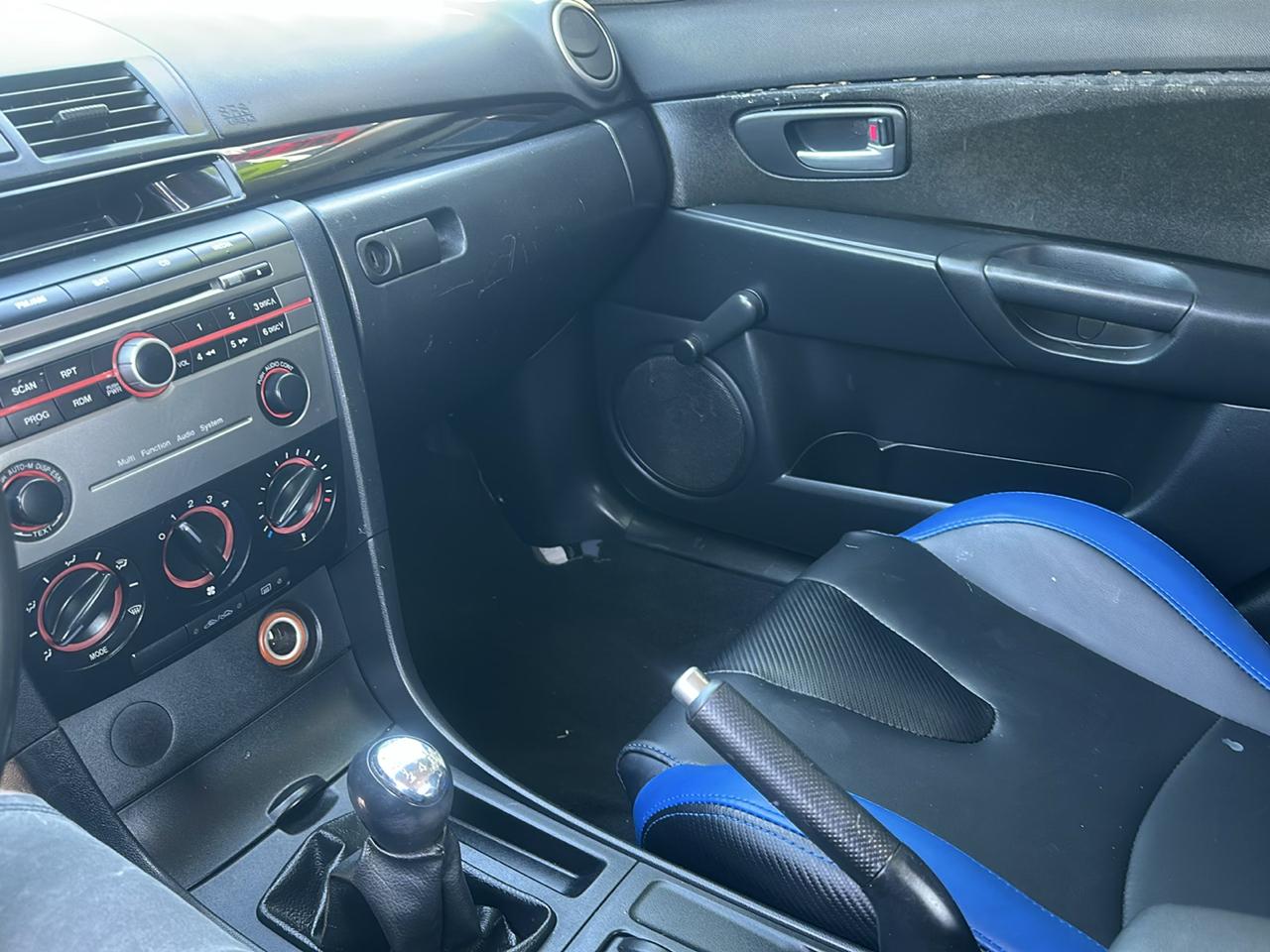 Mazda MAZDA3 i 4-door 2004