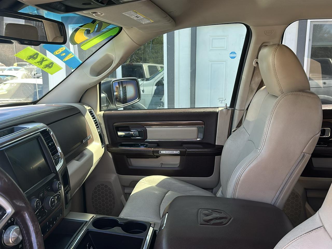 RAM 1500 Laramie Crew Cab SWB 4WD 2013