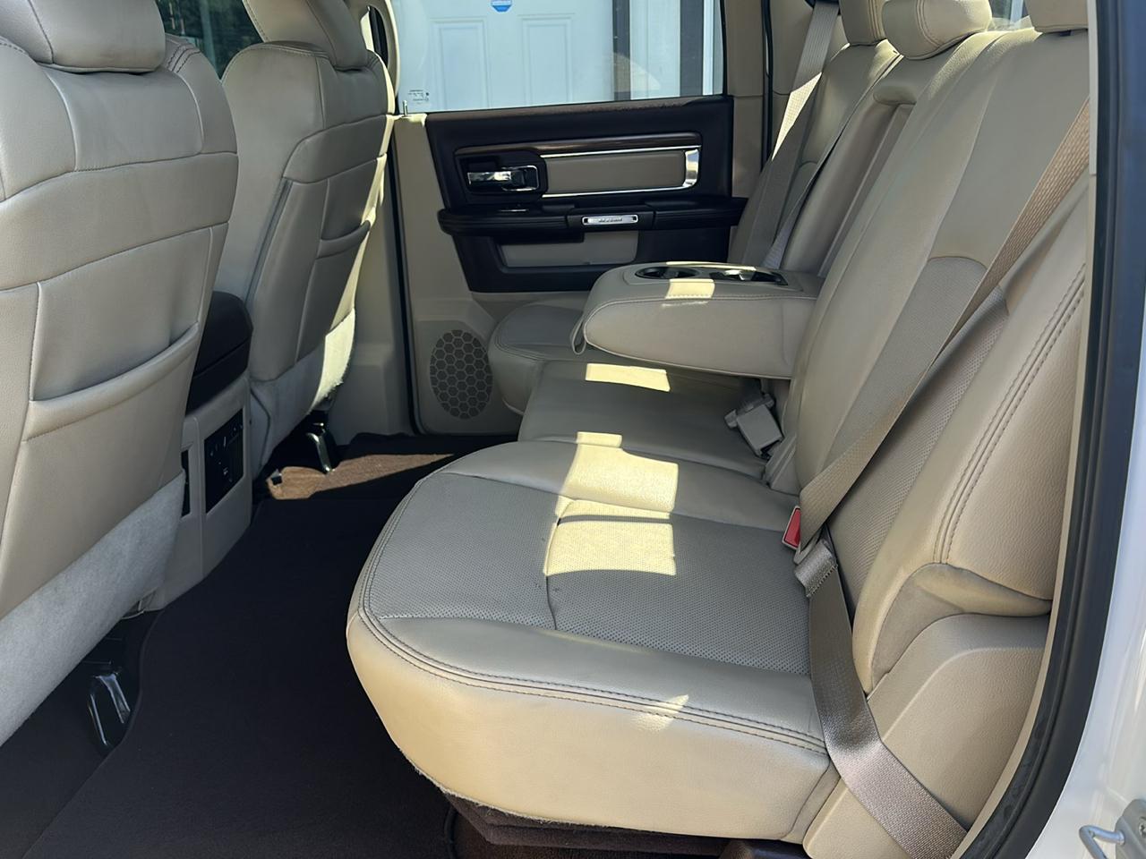 RAM 1500 Laramie Crew Cab SWB 4WD 2013