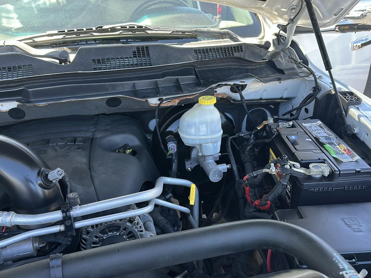 RAM 1500 Laramie Crew Cab SWB 4WD 2013