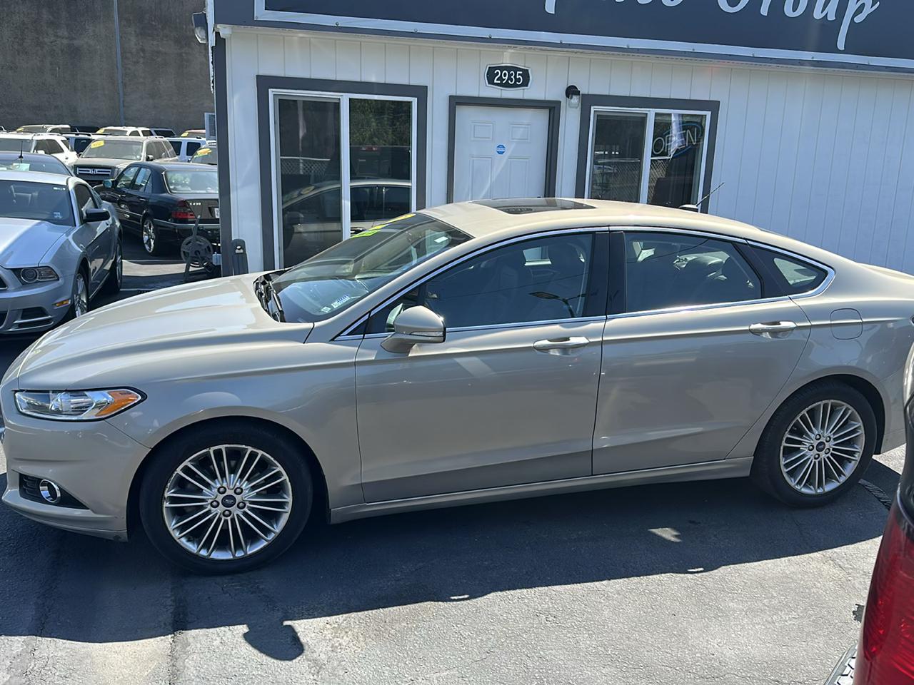Ford Fusion SE 2015