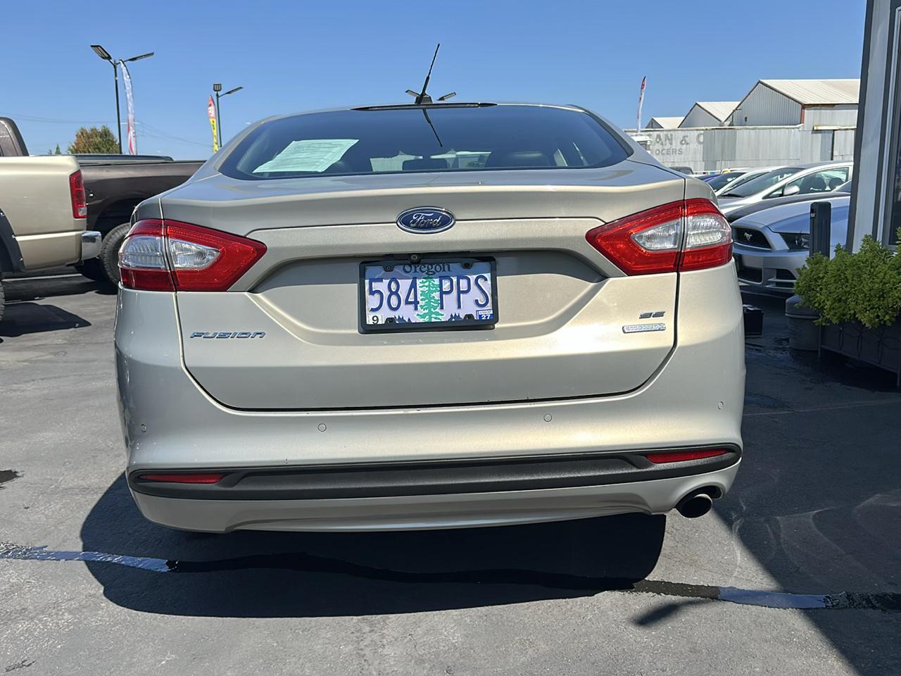 Ford Fusion SE 2015