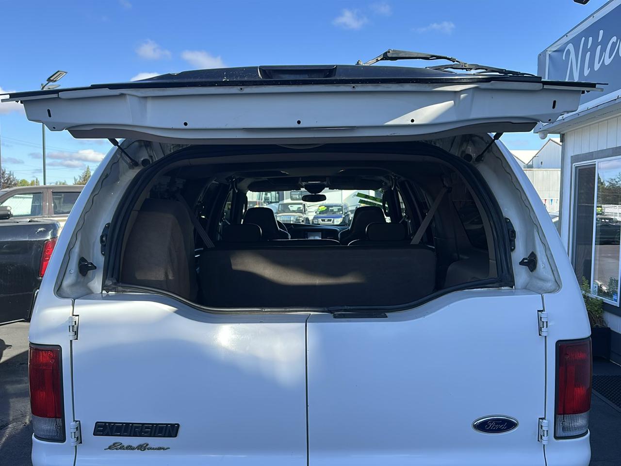 Ford Excursion Eddie Bauer 6.0L 4WD 2003