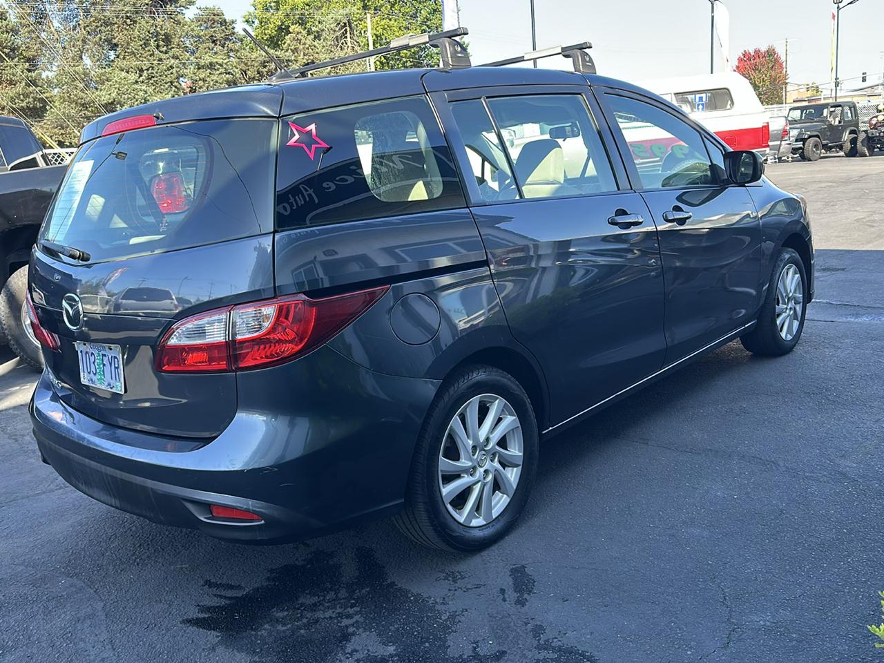 Mazda MAZDA5 Sport 2012