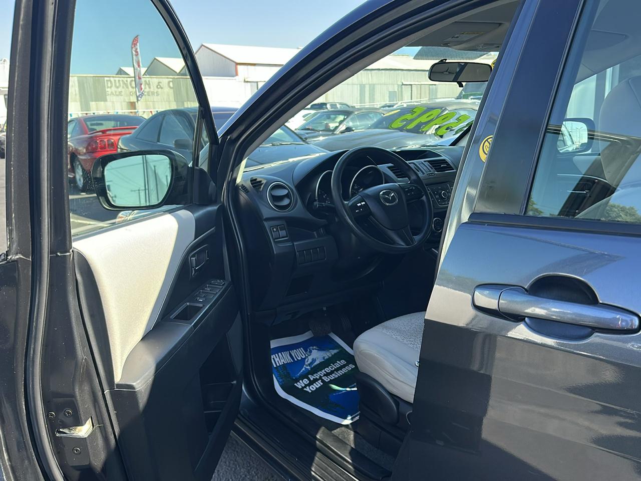 Mazda MAZDA5 Sport 2012